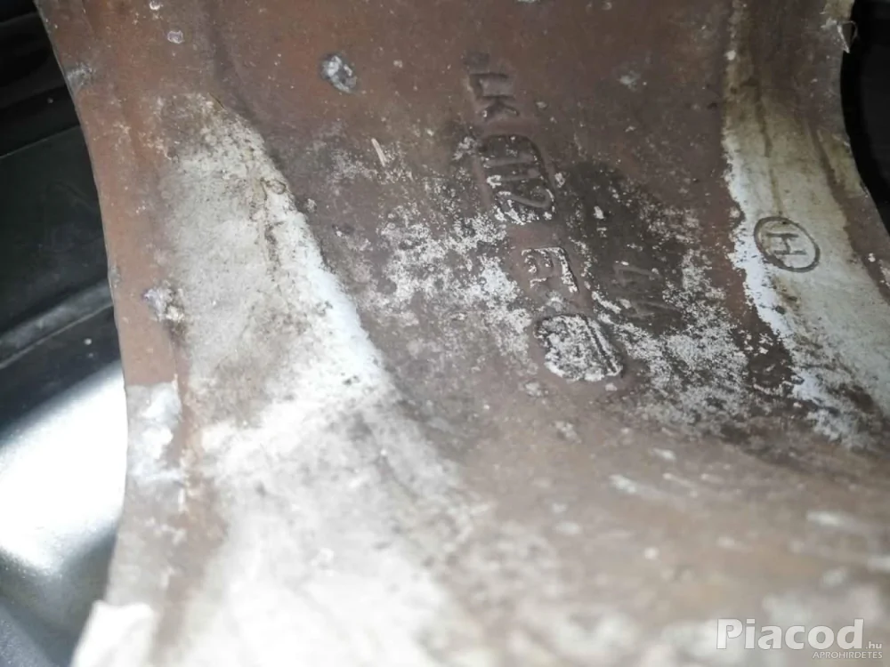 alufelni 5x112, egy 2012 A4-esen volt rajta