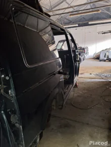 volkswagen T5 2008évjárat caravell alkatrészei bontásból eladók