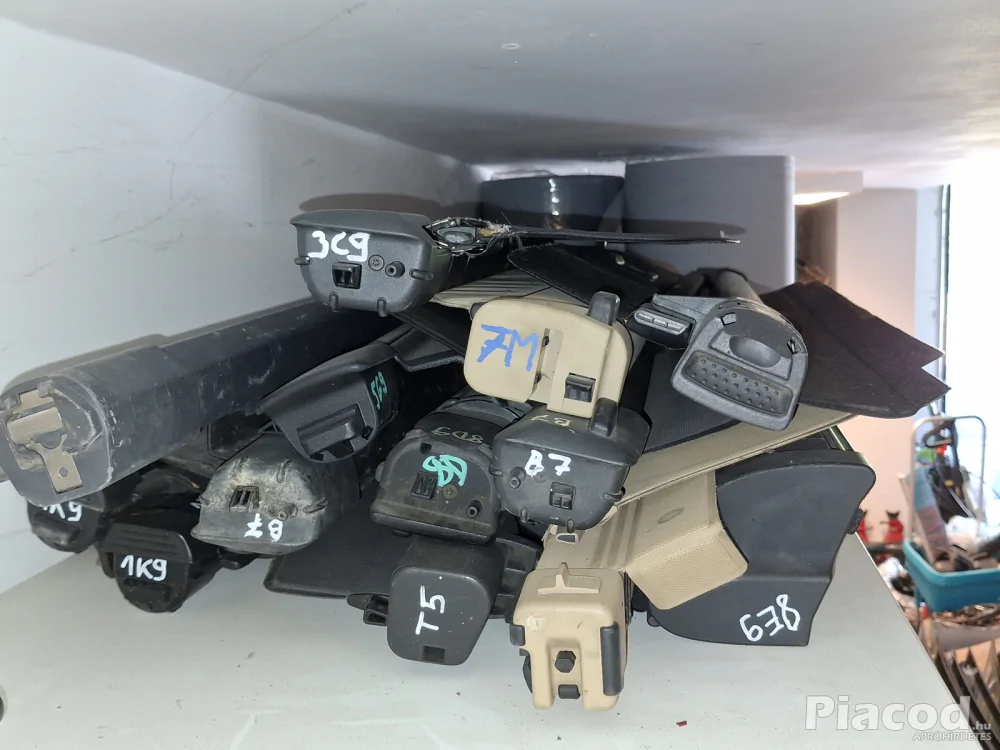 VW, A.4, A.6 csomagtér rolók 20-30e\db típustól függően