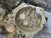 VW passat golf5 A3 6seb kézi 2.0TDI dizel 140.000.- HIRDET21