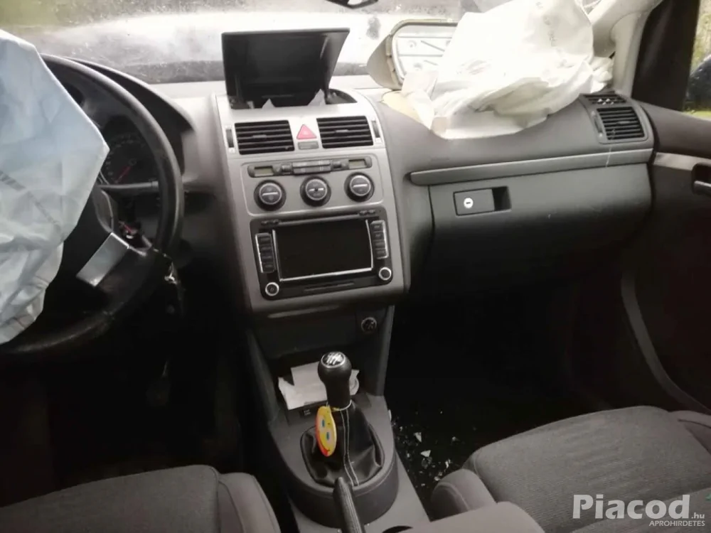 VW Touran 2008 2.0 pdtdi BMM alkatrészei