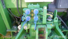 mezőgazdasági traktor  2004 JOHN DEERE 5515