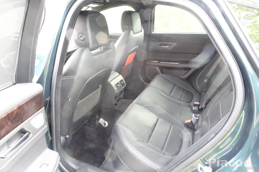 Jaguar XF S AWD Limuzin Modellcode x260