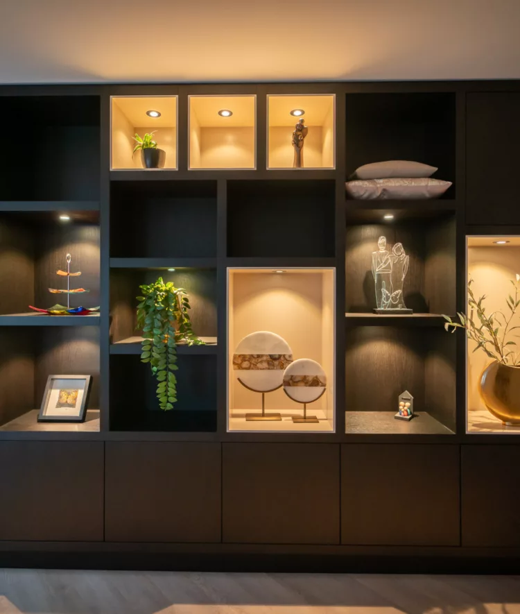 V V08578 - Pine Apple Meubelmakerij