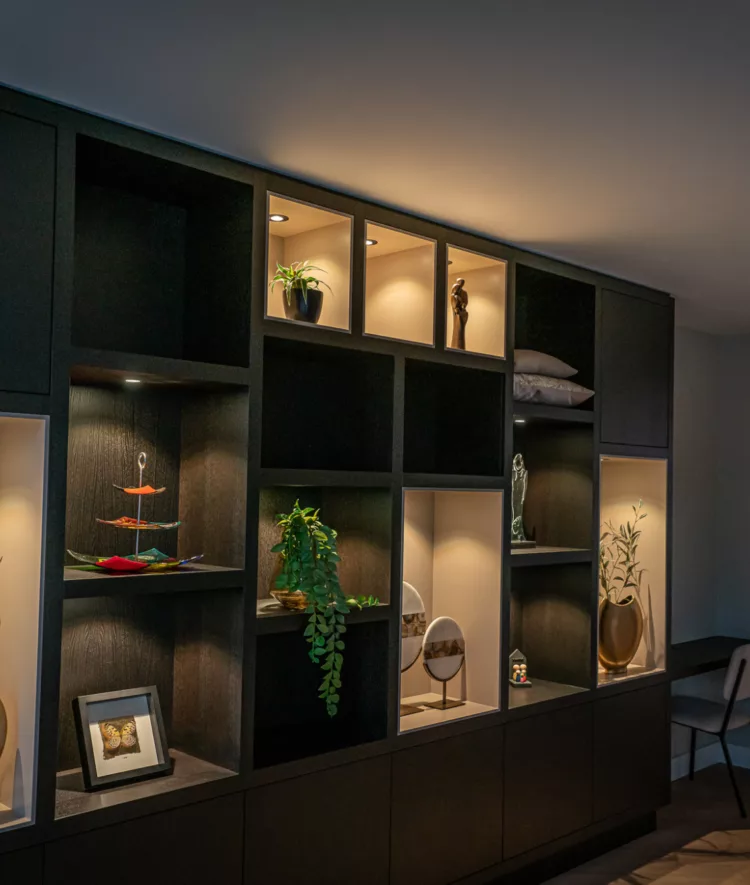 V V08589 - Pine Apple Meubelmakerij