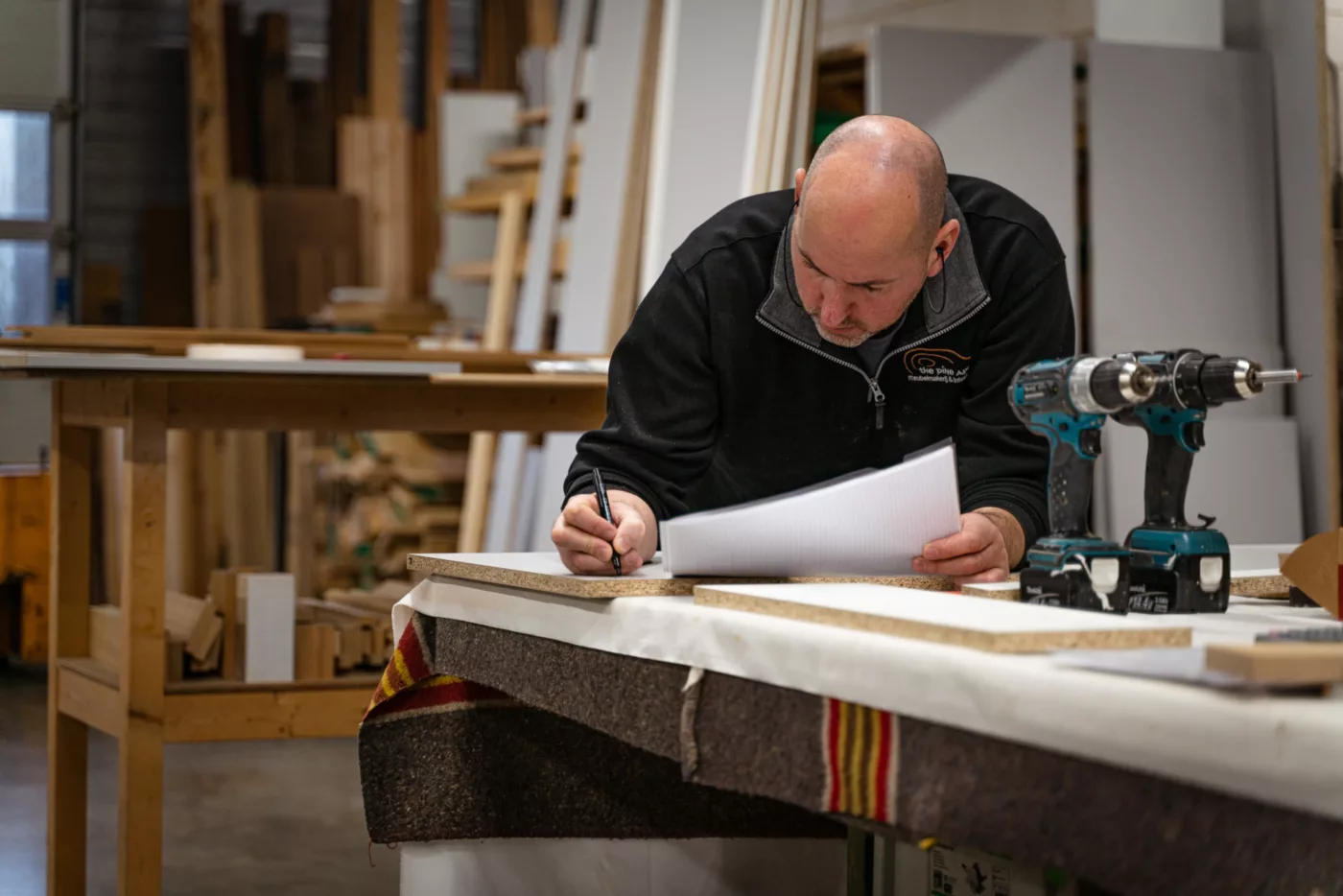 V V09804 - Pine Apple Meubelmakerij