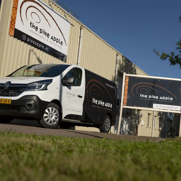 Pineapple Header - Pine Apple Meubelmakerij