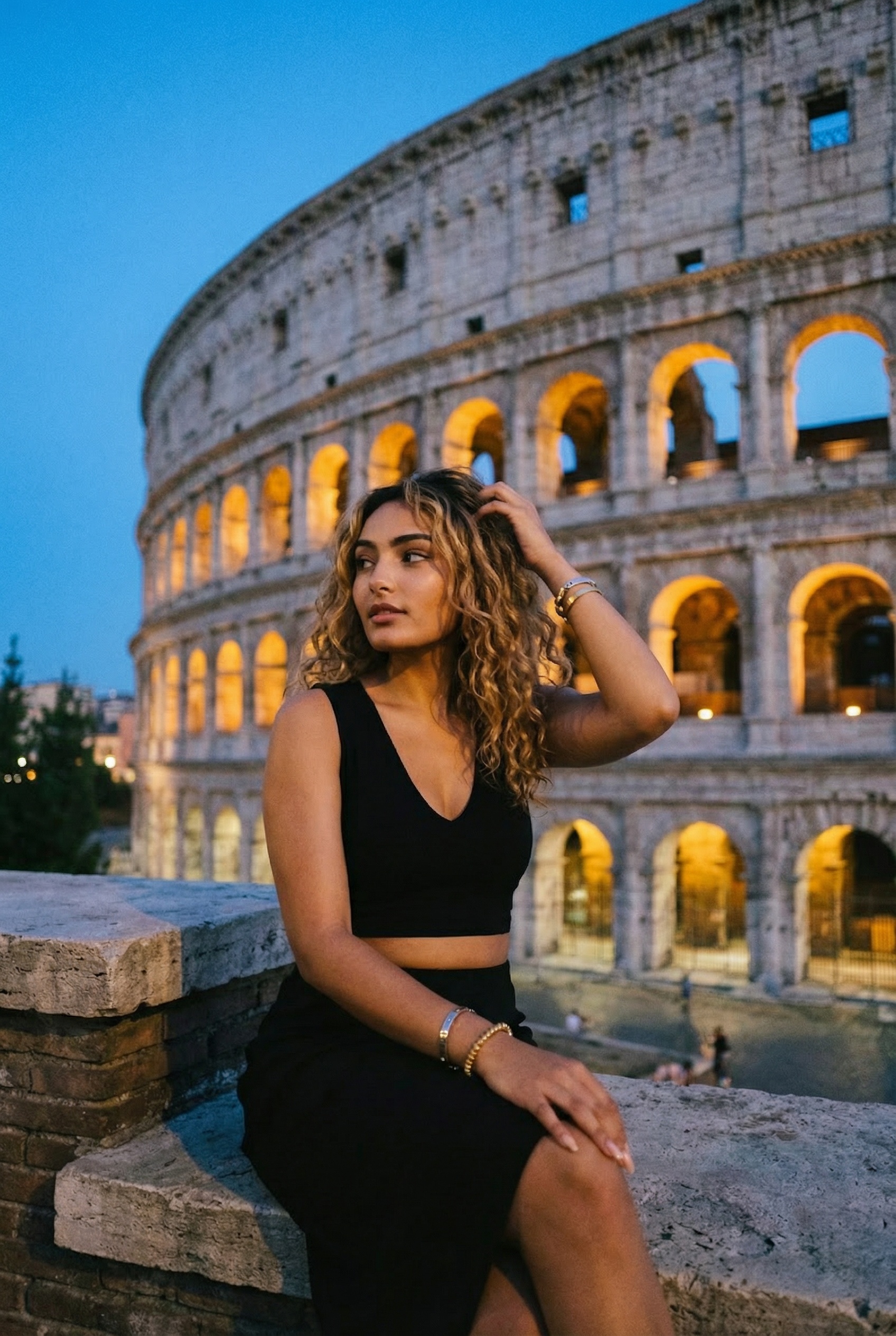 Colosseum Blue Hour: Roman Glamour Dream