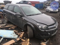 OPEL ASTRA H 2010 for parts, 385RU-2