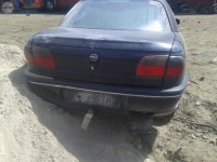 OPEL OMEGA B 1999 para las piezas de repuesto, 11BY-135