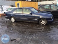 MERCEDES-BENZ E-CLASS 1996 para las piezas de repuesto, 11BY-155