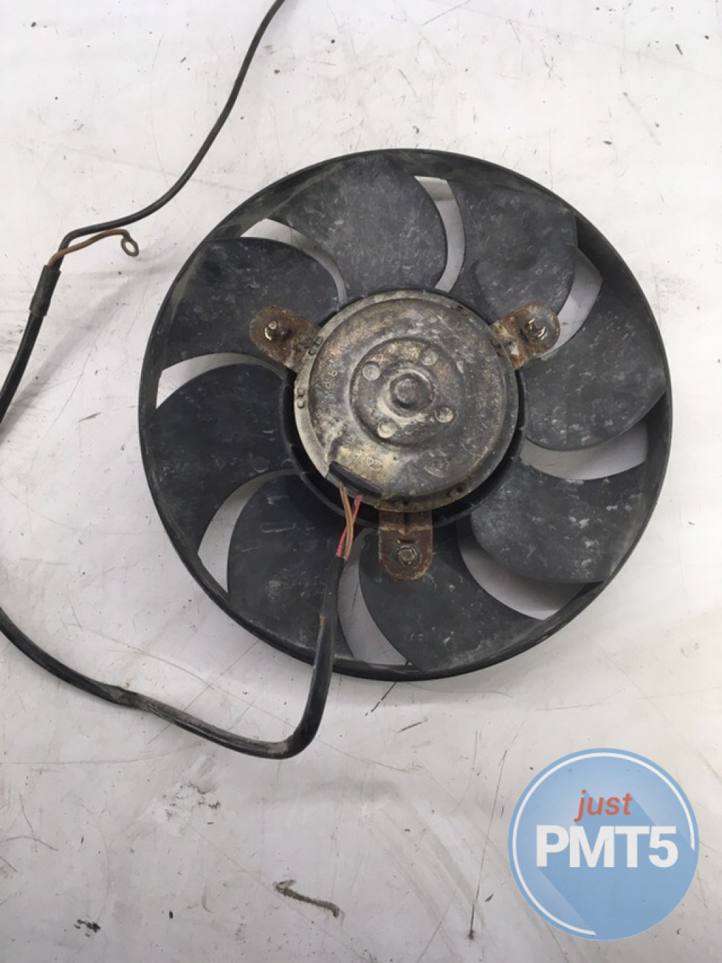 вентилятор радиатора passat b4. вентилятор радиатора passat b4. вентилятор охлаждения фольксваген б3. мотор отопителя ауди 80 б4. мотор вентилятор пассат б3.