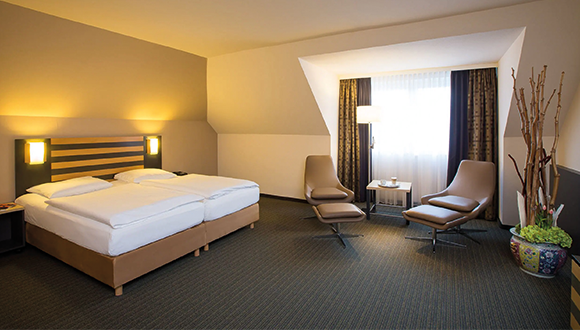 Lindner Hotel Frankfurt Main Plaza Zimmer 580x330