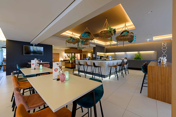 Novotel Nürnberg am Messezentrum Bar 580x330