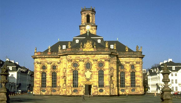 Saarbruecken_Ludwigskirche-in-Sonne_web-580x330