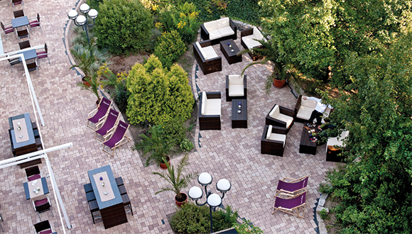 Mercure Hotel & Residenz Frankfurt Messe Aussenbereich 580x330