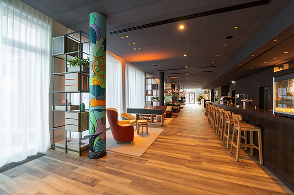 InterCity Hotel Lübeck Lobby 580x330