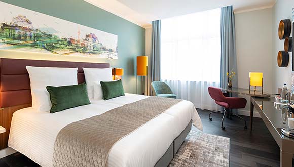 Berlin Leonardo Royal Alexanderplatz - Zimmer