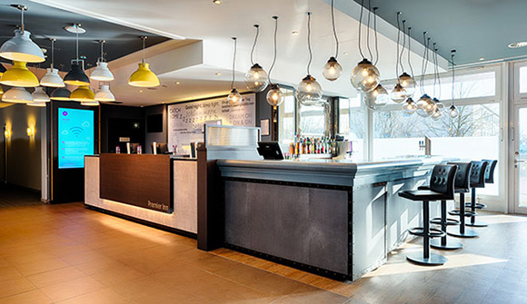 Premier Inn München City Ost Hotel Rezeption 580x330