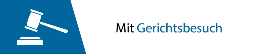 Banner mit Gerichtsbesuch