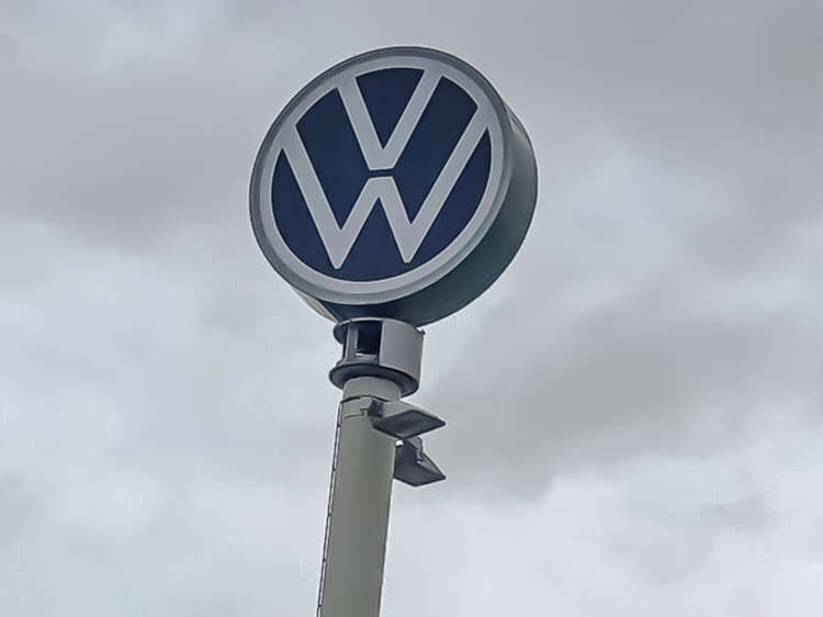 Nieuw logo Volkswagen Paal - Pon Occasion