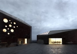 Konsorcjum Winiarskie 'Ribera del Duero' w Hiszpanii, proj. Estudio Barozzi Veiga