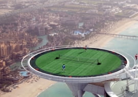 Kort tenisowy położony najwyżej na świecie., dubai, burij al arab