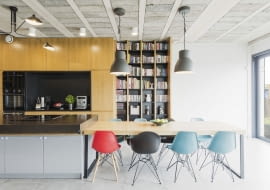 dom, beton, aranżacja wnętrza