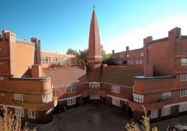 Ekspresjonistyczne osiedle Het Schip w Amsterdamie, proj. Michel de Klerk