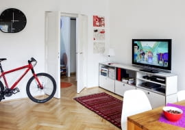 Mieszkanie w przedwojennej kamienicy pełne stylowych akcentów