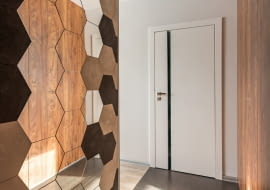 Dekoracja ściany w przedpokoju