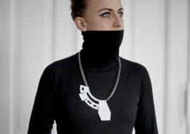 Naszyjnik inspirowany rzutem Spodka w Katowicach