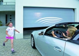 Brama garażowa z napędem