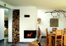 Ze względów bezpieczeństwa montaż kominka warto powierzyć doświadczonemu instalatorowi, który właściwie zaprojektuje instalację