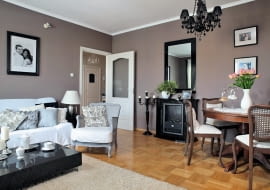 UWAGA ! PONOWNA PUBLIKACJA WYLACZNIE ZA ZGODA WLASCICIELI WARSZAWA , MIESZKANIE PANI MARZENY AUGUSTYNOWICZ - SKUP , NZ WNETRZA , POKOJ , MEBLE STYLIZACJA AGNIESZKA OSAK-REJMER FOT. SYLWESTER REJMER PUBLIKACJA CZTERY KATY NR 10 (240) - 10 2011