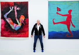 Z księgi psalmów. Artysta w galerii Propaganda, wystawa w 2016 r."Te rzeczy dziś", pomiędzy pracami z lat 80. z cytatami z Księgi Psalmów: "Bo wielu jest powołanych, lecz niewielu wybranych" i "Zaufaj Panu i czyń dobrze, mieszkaj w kraju i bądź wierny".