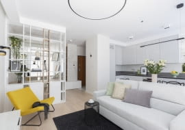 50-metrowe mieszkanie w Warszawie w jasnych kolorach