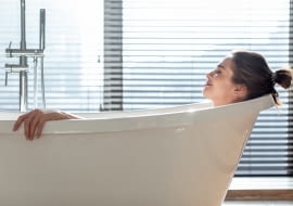 Wanny do małych i dużych łazienek