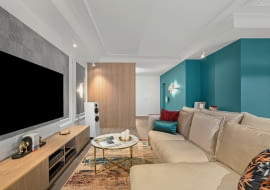 Aranżacja mieszkania z turkusową nutą