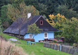 Drewniany dom mieszkalny w Szczyrku, w rejonie górskim