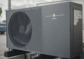 Alezio M R290 od De Dietrich w modernizowanym domu jednorodzinnym