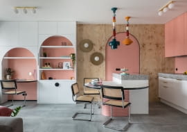 Różowy kolor w aranżacji mieszkania