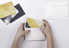 Znikąd, z miłością. Proj. Olga Zelenska.