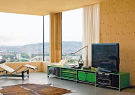 Modułowy regał Haller marki USM skonfigurowany jako szafka telewizyjna. Wymiary, układ półek i kolor na zamówienie. mood-design.pl