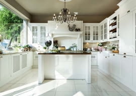 kuchnia w stylu angielskim, kuchnia, meble kuchenne, kuchnia z wyspą