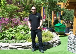 Busem przez polskie ogrody