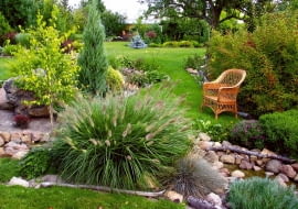 OGROD FOT. JERZY ROMANOWSKI PUBLIKACJA LADNY DOM NR 4 (66) - 4.2004