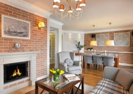 salon, jadalnia, ceglane ściany, wystrój wnętrz, aranżacje wnętrz