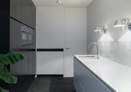 Jak niewielkim kosztem odświeżyć zniszczoną kuchnię? Podpowiadamy