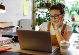 A ty kiedy ostatni raz odkurzałeś klawiaturę? 7 miejsc, o których lubimy "zapominać" podczas sprzątania